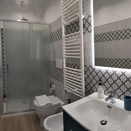 Diffuso Tra Vicoli E Tramonti Castel San Pietro