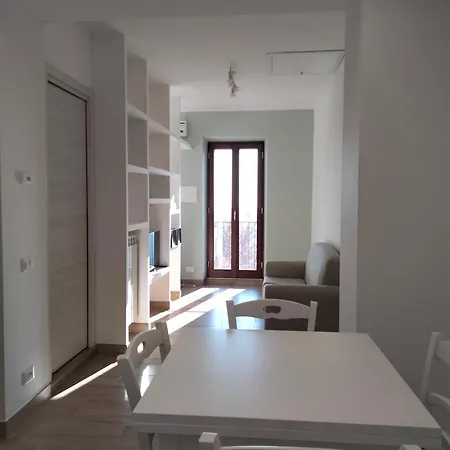 Hotel Diffuso Tra Vicoli E Tramonti Castel San Pietro *