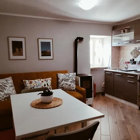 Diffuso Tra Vicoli E Tramonti Castel San Pietro Hotel *